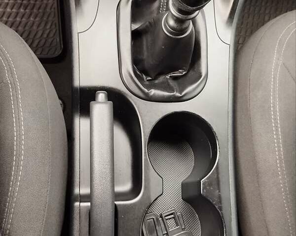 Черный Хендай их35, объемом двигателя 1.69 л и пробегом 250 тыс. км за 11888 $, фото 46 на Automoto.ua