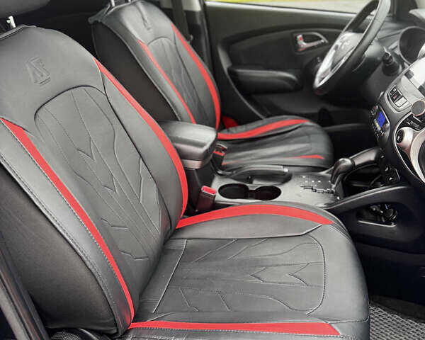 Черный Хендай их35, объемом двигателя 2 л и пробегом 178 тыс. км за 12350 $, фото 37 на Automoto.ua