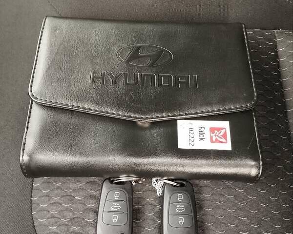 Черный Хендай их35, объемом двигателя 1.69 л и пробегом 250 тыс. км за 11888 $, фото 35 на Automoto.ua