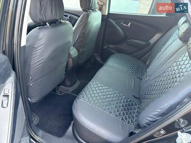 Хендай их35 2010 в Теребовле на Automoto.ua Черный Хендай их35, объемом двигателя 2 л и пробегом 261 тыс. км за 9700 $, фото 13 на Automoto.ua