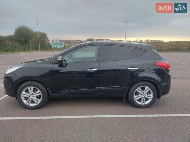 Черный Хендай их35, объемом двигателя 2 л и пробегом 173 тыс. км за 11900 $, фото 7 на Automoto.ua