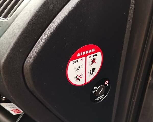 Черный Хендай их35, объемом двигателя 1.69 л и пробегом 250 тыс. км за 11888 $, фото 51 на Automoto.ua