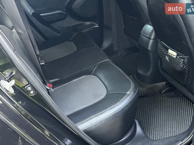 Чорний Хендай іх35, об'ємом двигуна 2 л та пробігом 196 тис. км за 12900 $, фото 19 на Automoto.ua