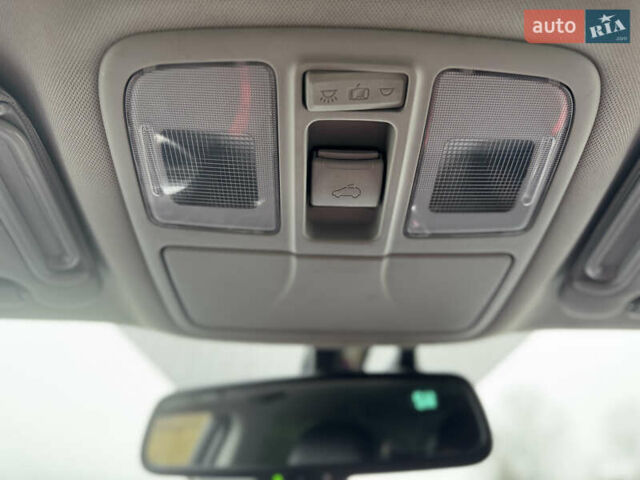 Черный Хендай их35, объемом двигателя 2 л и пробегом 178 тыс. км за 12350 $, фото 26 на Automoto.ua