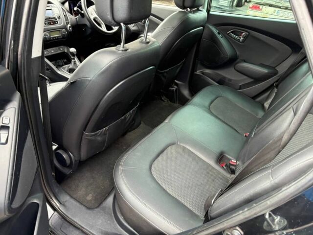 Чорний Хендай іх35, об'ємом двигуна 2 л та пробігом 141 тис. км за 4000 $, фото 11 на Automoto.ua