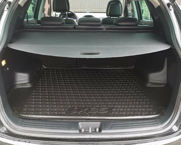 Черный Хендай их35, объемом двигателя 2 л и пробегом 111 тыс. км за 11900 $, фото 16 на Automoto.ua