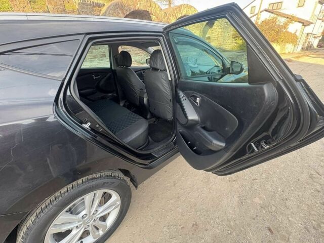 Хендай их35 2010 в Теребовле на Automoto.ua Черный Хендай их35, объемом двигателя 2 л и пробегом 261 тыс. км за 9700 $, фото 7 на Automoto.ua