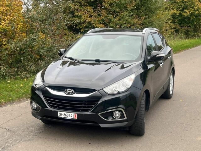 Черный Хендай их35, объемом двигателя 2 л и пробегом 233 тыс. км за 13500 $, фото 8 на Automoto.ua