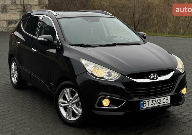 Черный Хендай их35, объемом двигателя 2 л и пробегом 178 тыс. км за 12350 $, фото 18 на Automoto.ua