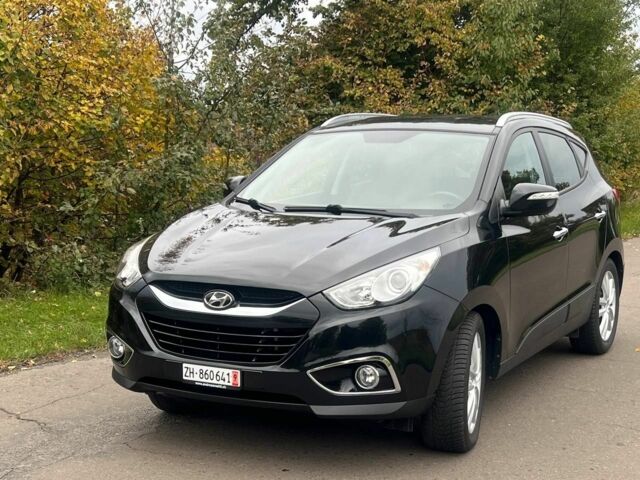 Черный Хендай их35, объемом двигателя 2 л и пробегом 233 тыс. км за 13500 $, фото 10 на Automoto.ua