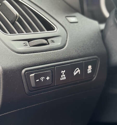 Черный Хендай их35, объемом двигателя 2 л и пробегом 178 тыс. км за 12350 $, фото 22 на Automoto.ua