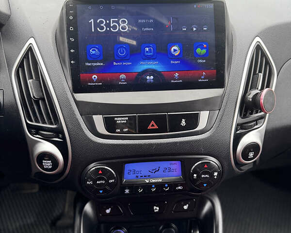 Черный Хендай их35, объемом двигателя 2 л и пробегом 178 тыс. км за 12350 $, фото 25 на Automoto.ua