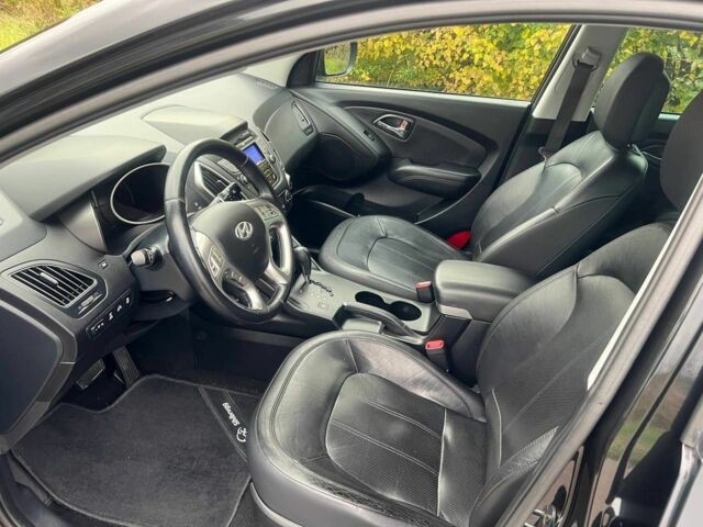 Черный Хендай их35, объемом двигателя 2 л и пробегом 233 тыс. км за 13500 $, фото 16 на Automoto.ua