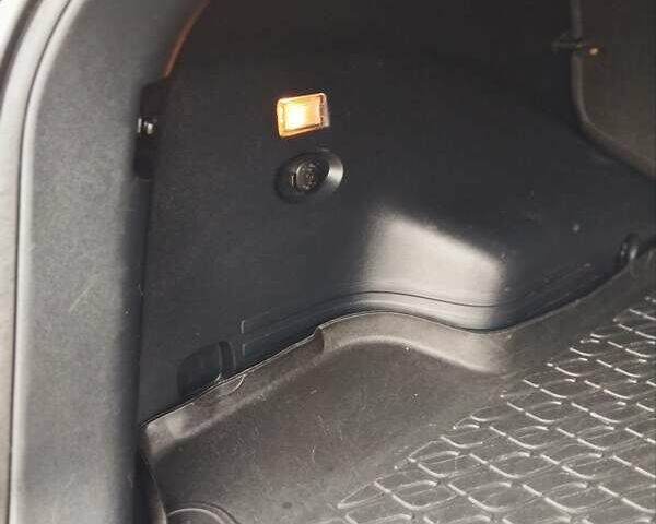 Черный Хендай их35, объемом двигателя 1.69 л и пробегом 250 тыс. км за 11888 $, фото 11 на Automoto.ua