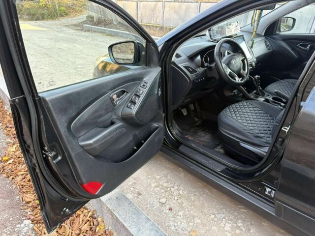 Хендай их35 2010 в Теребовле на Automoto.ua Черный Хендай их35, объемом двигателя 2 л и пробегом 261 тыс. км за 9700 $, фото 15 на Automoto.ua