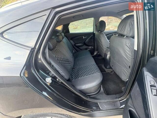 Хендай их35 2010 в Теребовле на Automoto.ua Черный Хендай их35, объемом двигателя 2 л и пробегом 261 тыс. км за 9700 $, фото 10 на Automoto.ua