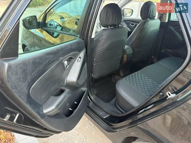 Хендай их35 2010 в Теребовле на Automoto.ua Черный Хендай их35, объемом двигателя 2 л и пробегом 261 тыс. км за 9700 $, фото 12 на Automoto.ua