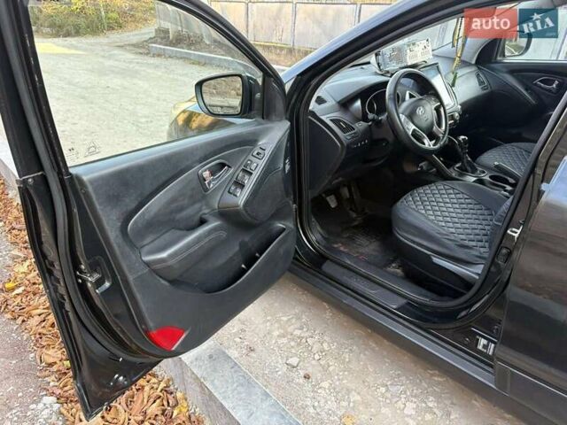 Хендай их35 2010 в Теребовле на Automoto.ua Черный Хендай их35, объемом двигателя 2 л и пробегом 261 тыс. км за 9700 $, фото 14 на Automoto.ua