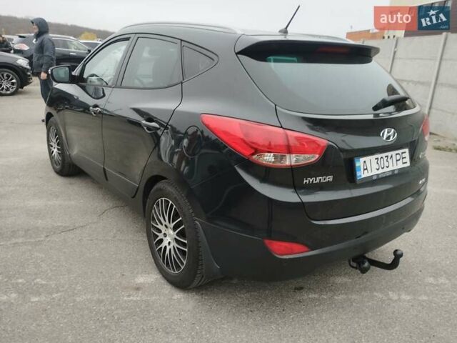 Черный Хендай их35, объемом двигателя 2 л и пробегом 230 тыс. км за 9500 $, фото 12 на Automoto.ua