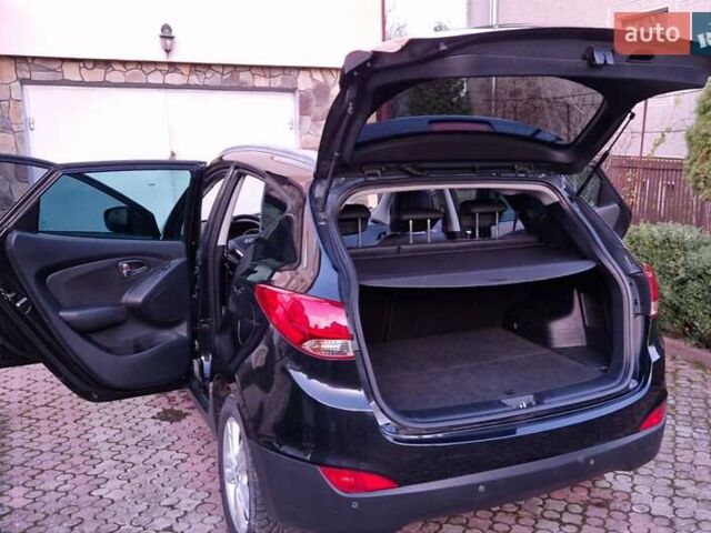 Черный Хендай их35, объемом двигателя 2 л и пробегом 264 тыс. км за 11900 $, фото 15 на Automoto.ua