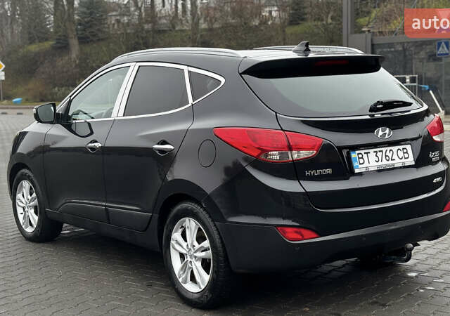 Черный Хендай их35, объемом двигателя 2 л и пробегом 178 тыс. км за 12350 $, фото 15 на Automoto.ua