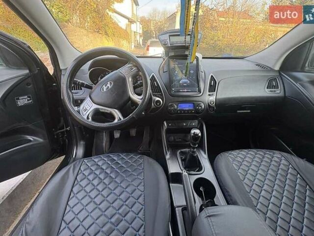 Хендай их35 2010 в Теребовле на Automoto.ua Черный Хендай их35, объемом двигателя 2 л и пробегом 261 тыс. км за 9700 $, фото 18 на Automoto.ua