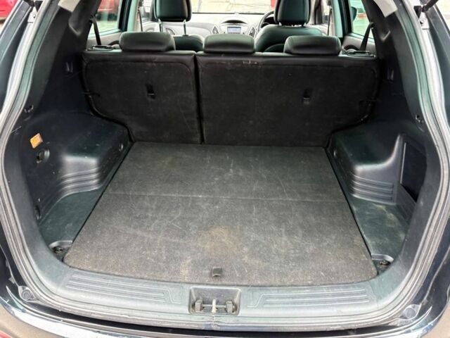 Чорний Хендай іх35, об'ємом двигуна 2 л та пробігом 141 тис. км за 4000 $, фото 13 на Automoto.ua