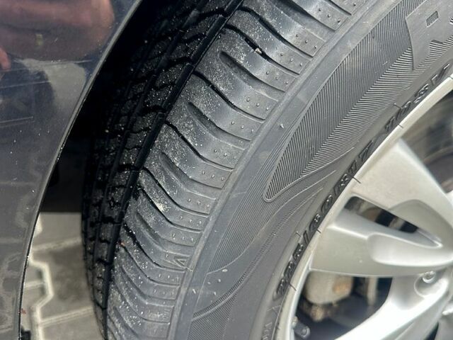 Чорний Хендай іх35, об'ємом двигуна 2 л та пробігом 116 тис. км за 10800 $, фото 4 на Automoto.ua