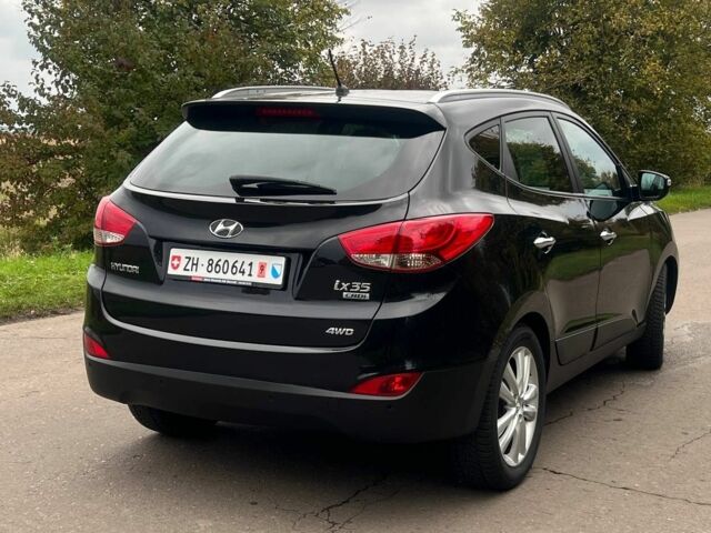 Черный Хендай их35, объемом двигателя 2 л и пробегом 233 тыс. км за 13500 $, фото 9 на Automoto.ua