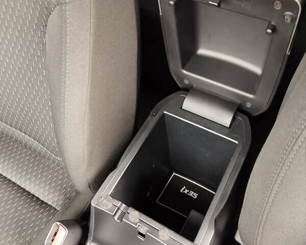 Черный Хендай их35, объемом двигателя 1.69 л и пробегом 250 тыс. км за 11888 $, фото 48 на Automoto.ua