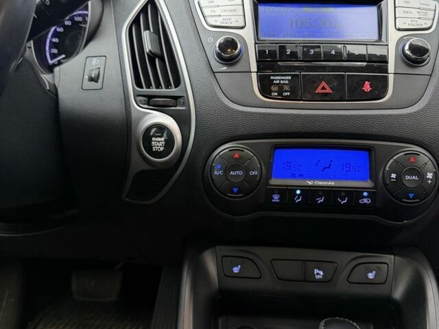 Чорний Хендай іх35, об'ємом двигуна 2 л та пробігом 237 тис. км за 7100 $, фото 13 на Automoto.ua