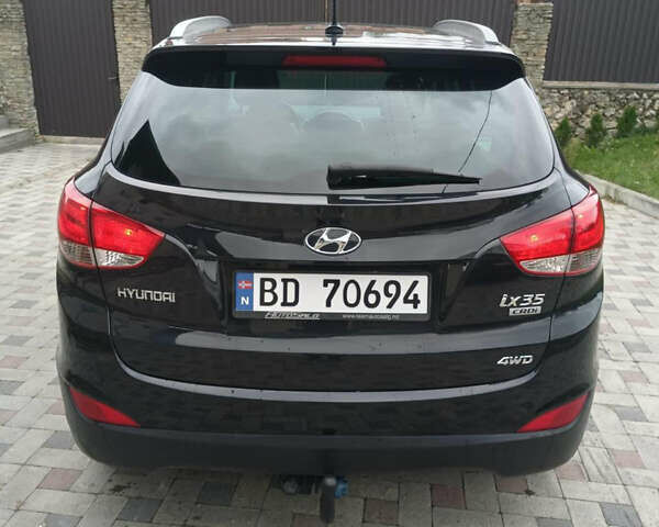 Черный Хендай их35, объемом двигателя 2 л и пробегом 111 тыс. км за 11900 $, фото 5 на Automoto.ua