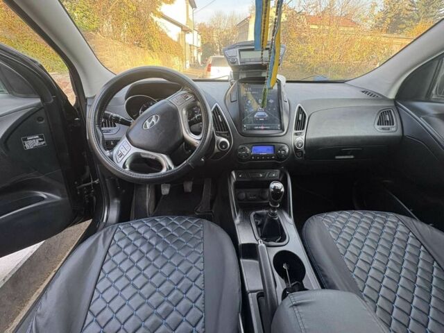 Хендай их35 2010 в Теребовле на Automoto.ua Черный Хендай их35, объемом двигателя 2 л и пробегом 261 тыс. км за 9700 $, фото 19 на Automoto.ua