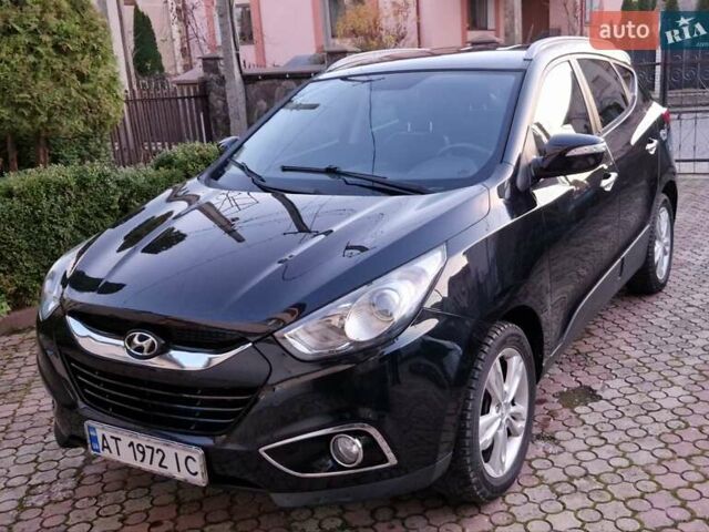 Черный Хендай их35, объемом двигателя 2 л и пробегом 264 тыс. км за 11900 $, фото 1 на Automoto.ua