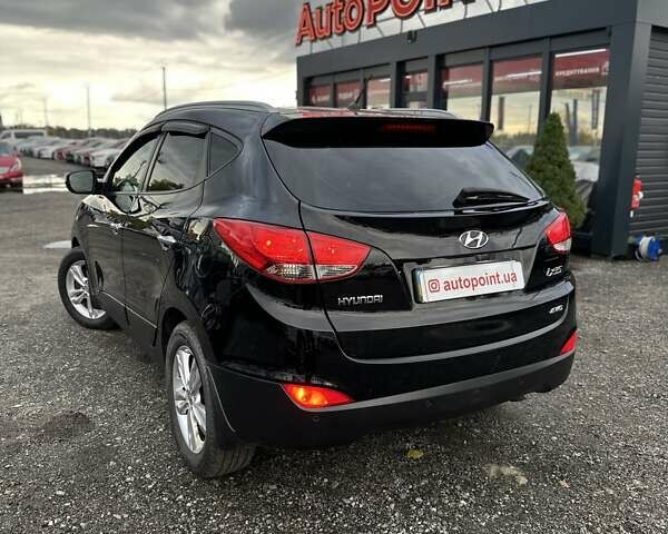 Черный Хендай их35, объемом двигателя 2 л и пробегом 157 тыс. км за 12700 $, фото 9 на Automoto.ua