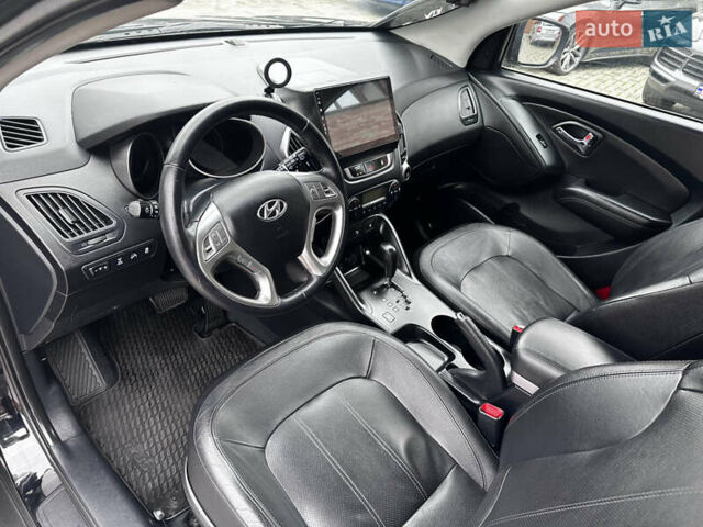 Черный Хендай их35, объемом двигателя 2 л и пробегом 197 тыс. км за 13650 $, фото 44 на Automoto.ua