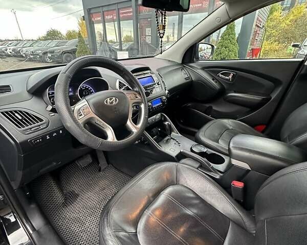 Черный Хендай их35, объемом двигателя 2 л и пробегом 157 тыс. км за 12700 $, фото 22 на Automoto.ua