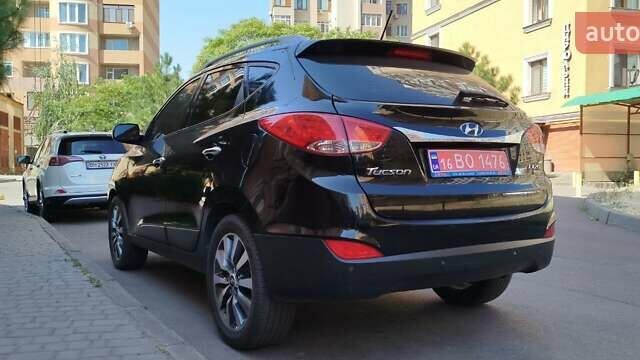 Черный Хендай их35, объемом двигателя 0 л и пробегом 161 тыс. км за 12700 $, фото 8 на Automoto.ua