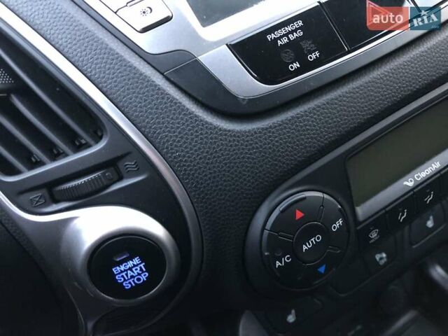 Хендай их35 2011 в Луцке на Automoto.ua Черный Хендай их35, объемом двигателя 2 л и пробегом 248 тыс. км за 13500 $, фото 27 на Automoto.ua