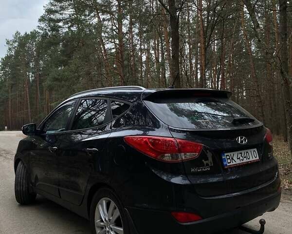 Черный Хендай их35, объемом двигателя 1.69 л и пробегом 290 тыс. км за 10999 $, фото 10 на Automoto.ua