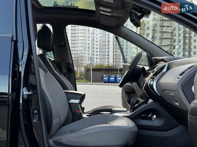 Черный Хендай их35, объемом двигателя 2 л и пробегом 103 тыс. км за 13400 $, фото 23 на Automoto.ua