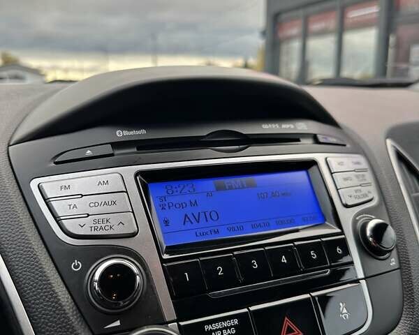 Черный Хендай их35, объемом двигателя 2 л и пробегом 157 тыс. км за 12700 $, фото 41 на Automoto.ua