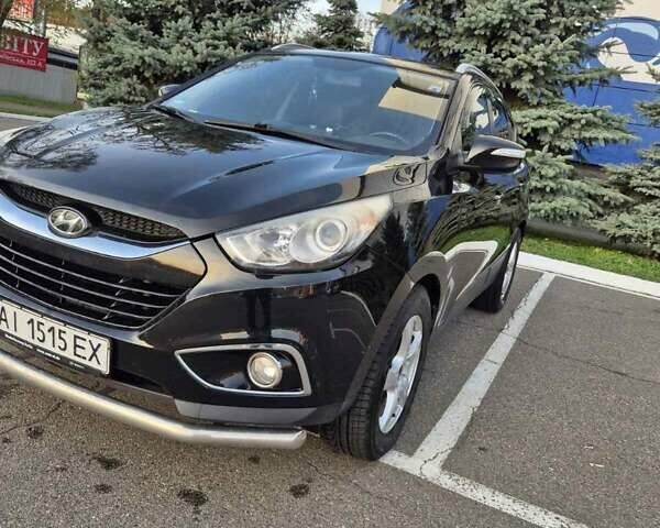 Черный Хендай их35, объемом двигателя 2 л и пробегом 221 тыс. км за 12000 $, фото 16 на Automoto.ua