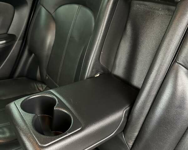 Черный Хендай их35, объемом двигателя 2 л и пробегом 157 тыс. км за 12700 $, фото 33 на Automoto.ua