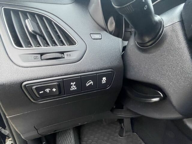 Чорний Хендай іх35, об'ємом двигуна 2 л та пробігом 210 тис. км за 12700 $, фото 14 на Automoto.ua