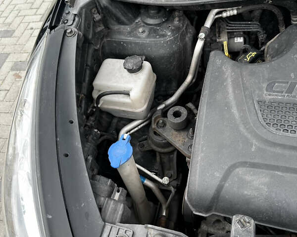 Черный Хендай их35, объемом двигателя 2 л и пробегом 197 тыс. км за 13650 $, фото 69 на Automoto.ua