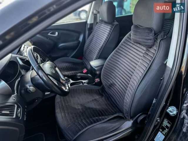 Черный Хендай их35, объемом двигателя 2 л и пробегом 104 тыс. км за 11600 $, фото 20 на Automoto.ua