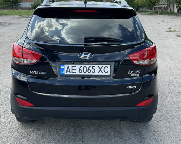 Черный Хендай их35, объемом двигателя 2 л и пробегом 121 тыс. км за 14000 $, фото 7 на Automoto.ua