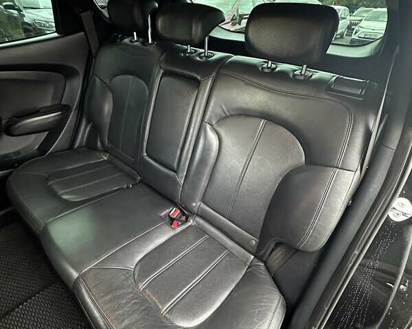Черный Хендай их35, объемом двигателя 2 л и пробегом 157 тыс. км за 12700 $, фото 18 на Automoto.ua