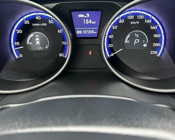 Черный Хендай их35, объемом двигателя 2 л и пробегом 157 тыс. км за 12700 $, фото 27 на Automoto.ua